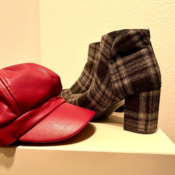 Diba Gray Black Plaid Chunky Heel 8.5 Flannel Boot - Picture 3 of 13